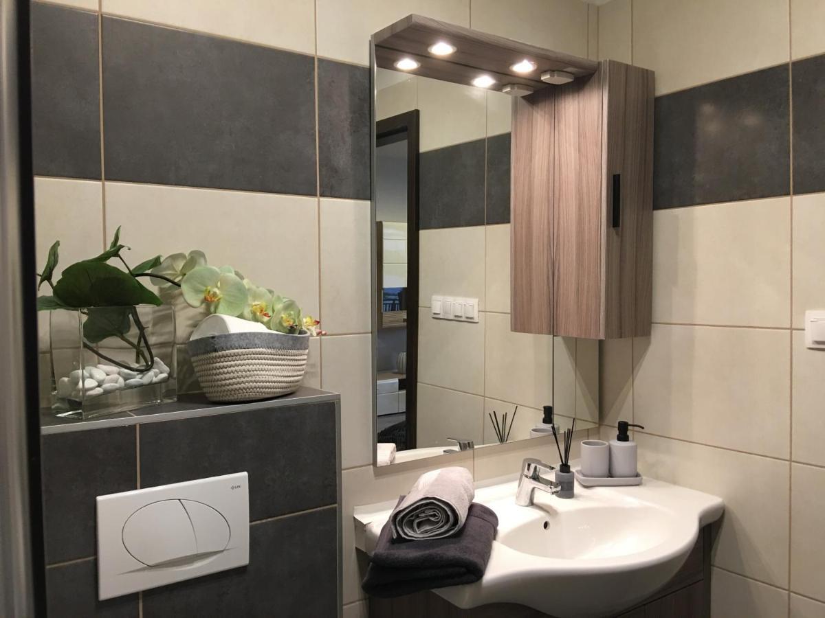 Home Apartment Шопрон Екстериор снимка