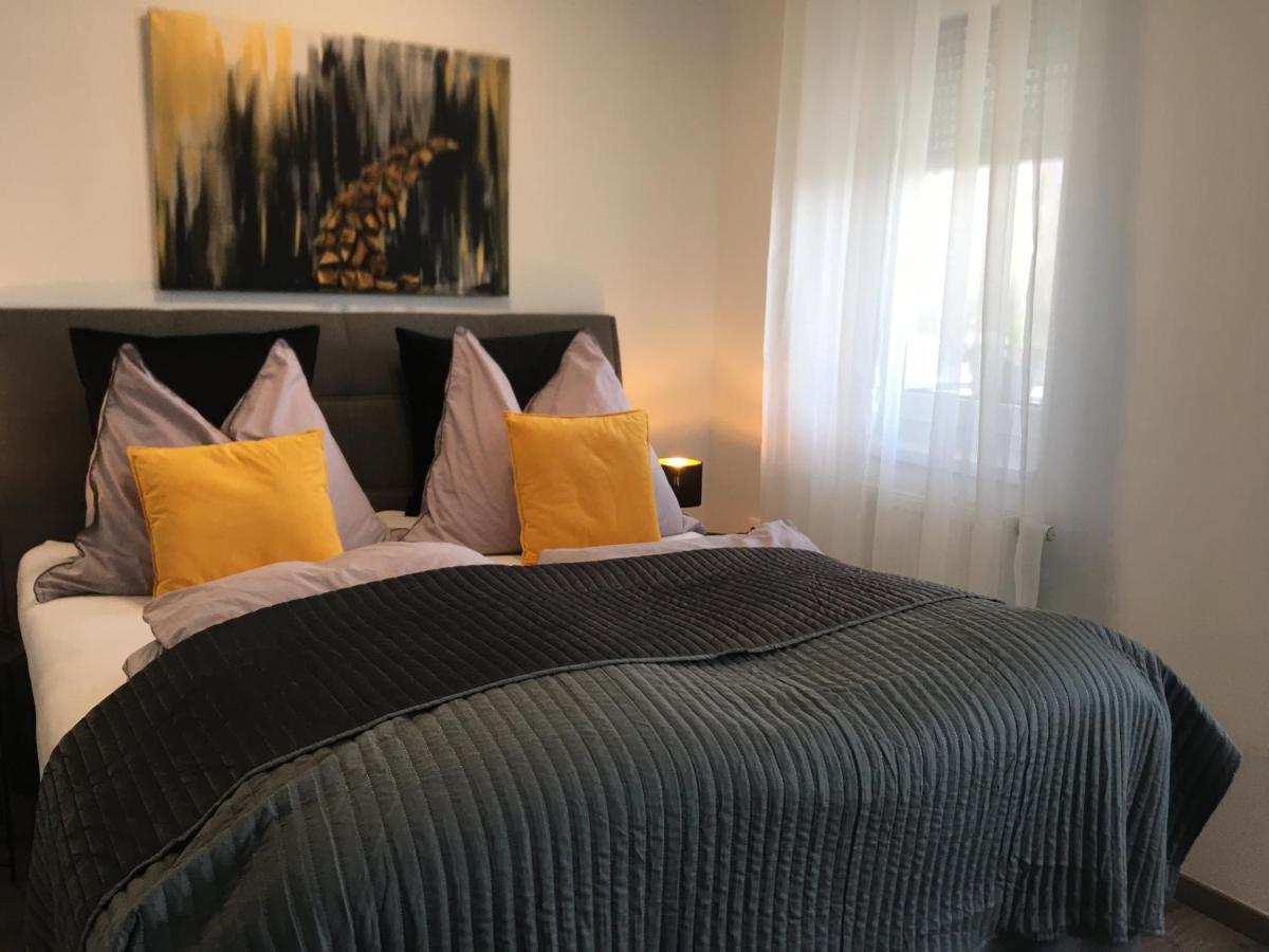 Home Apartment Шопрон Екстериор снимка
